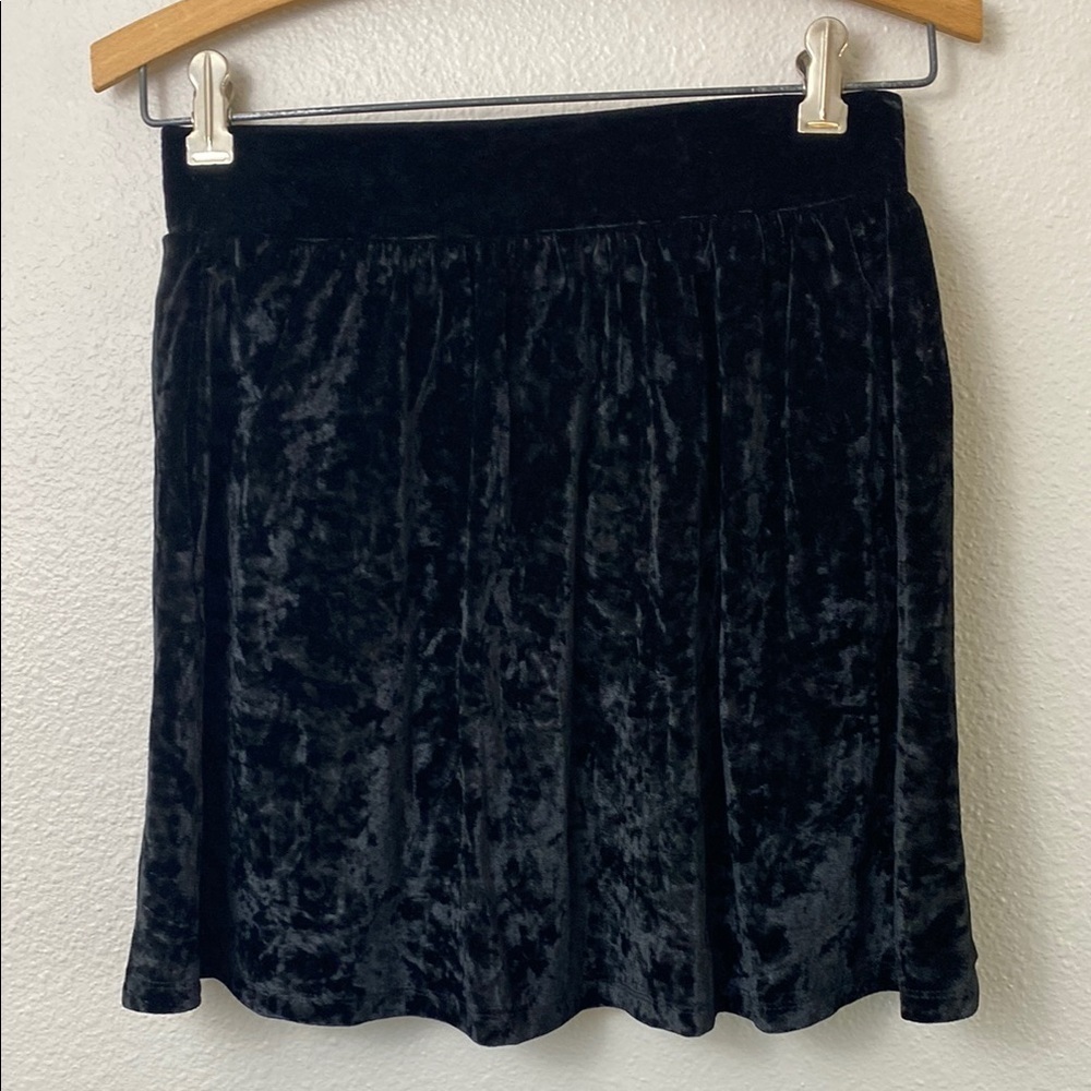 L’amour Nanette Lepore Black Crushed Velvet Skater Skirt Size Small
